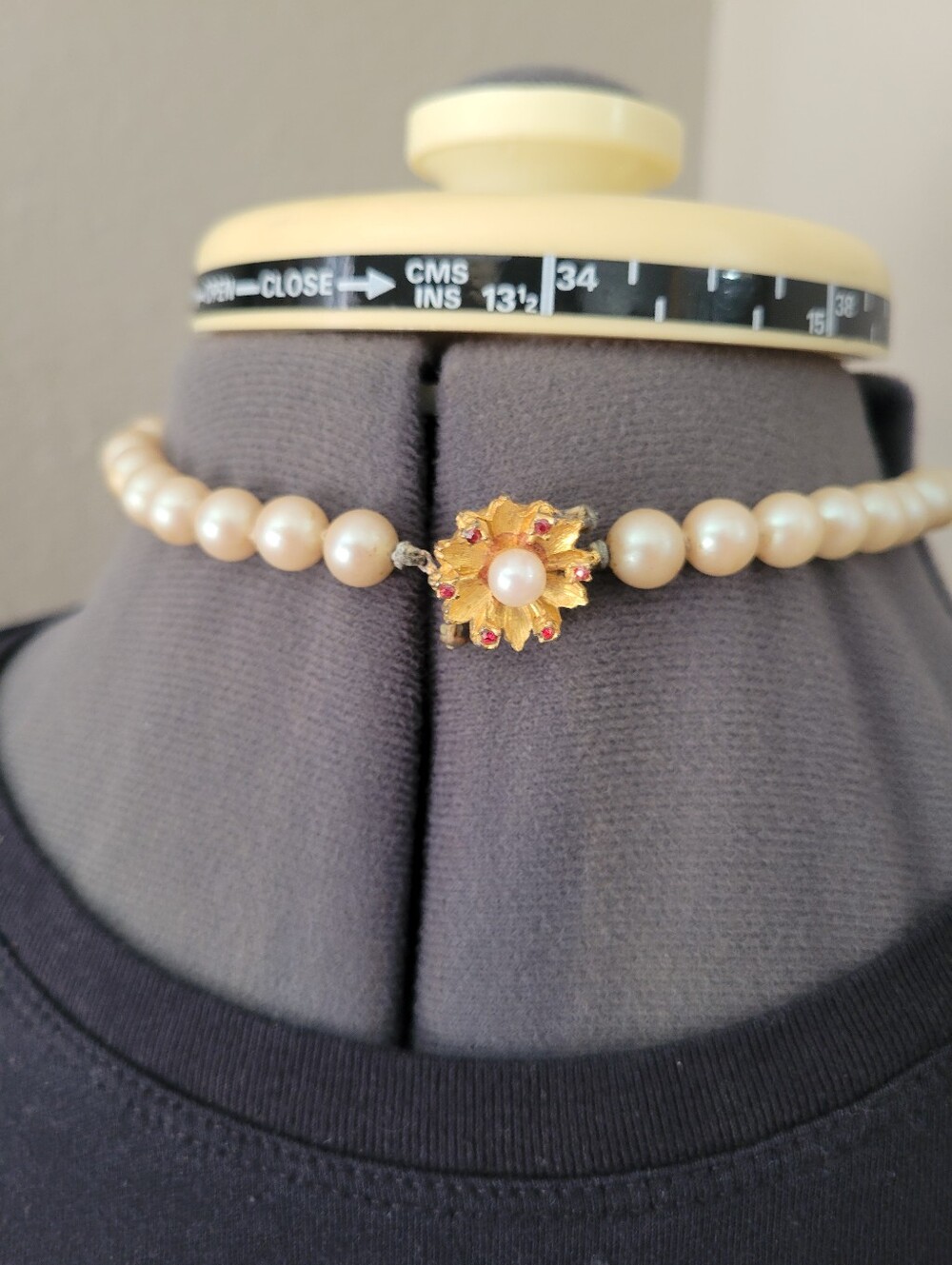 Vintage Mid Century 50s 60s Choker Necklace Faux Pearl Gold Tone Sunburst